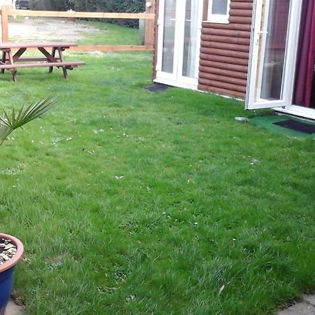 Elm House Accommodation Wisbech Exterior photo
